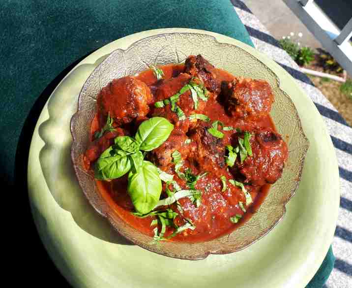 Meatballs With Fresh Mint And Basil Rootitoot